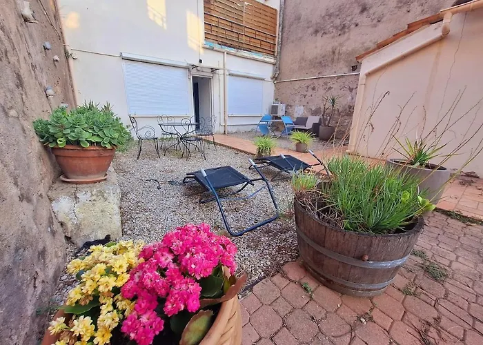 Apartment Le Patio Mezois Meze
